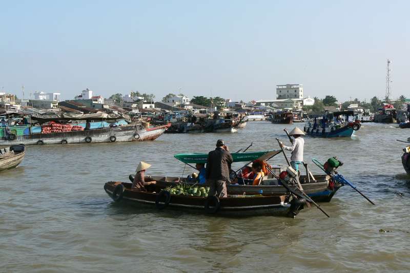 16 DELTA DEL MEKONG Mercato Galleggiante